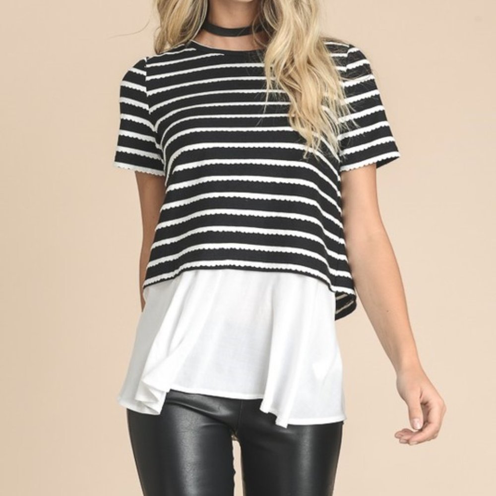 Doe & Rae Short Sleeve Top